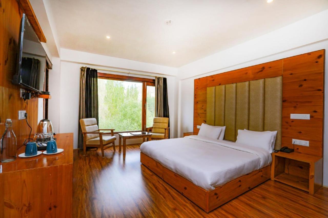 Hotel Sky Desert - Leh Ladakh Ut Екстериор снимка