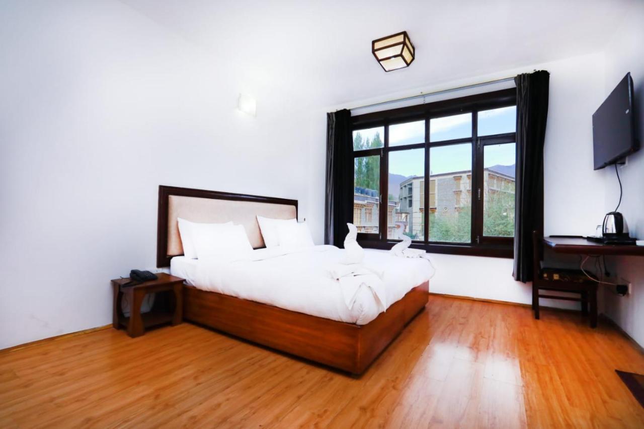 Hotel Sky Desert - Leh Ladakh Ut Екстериор снимка